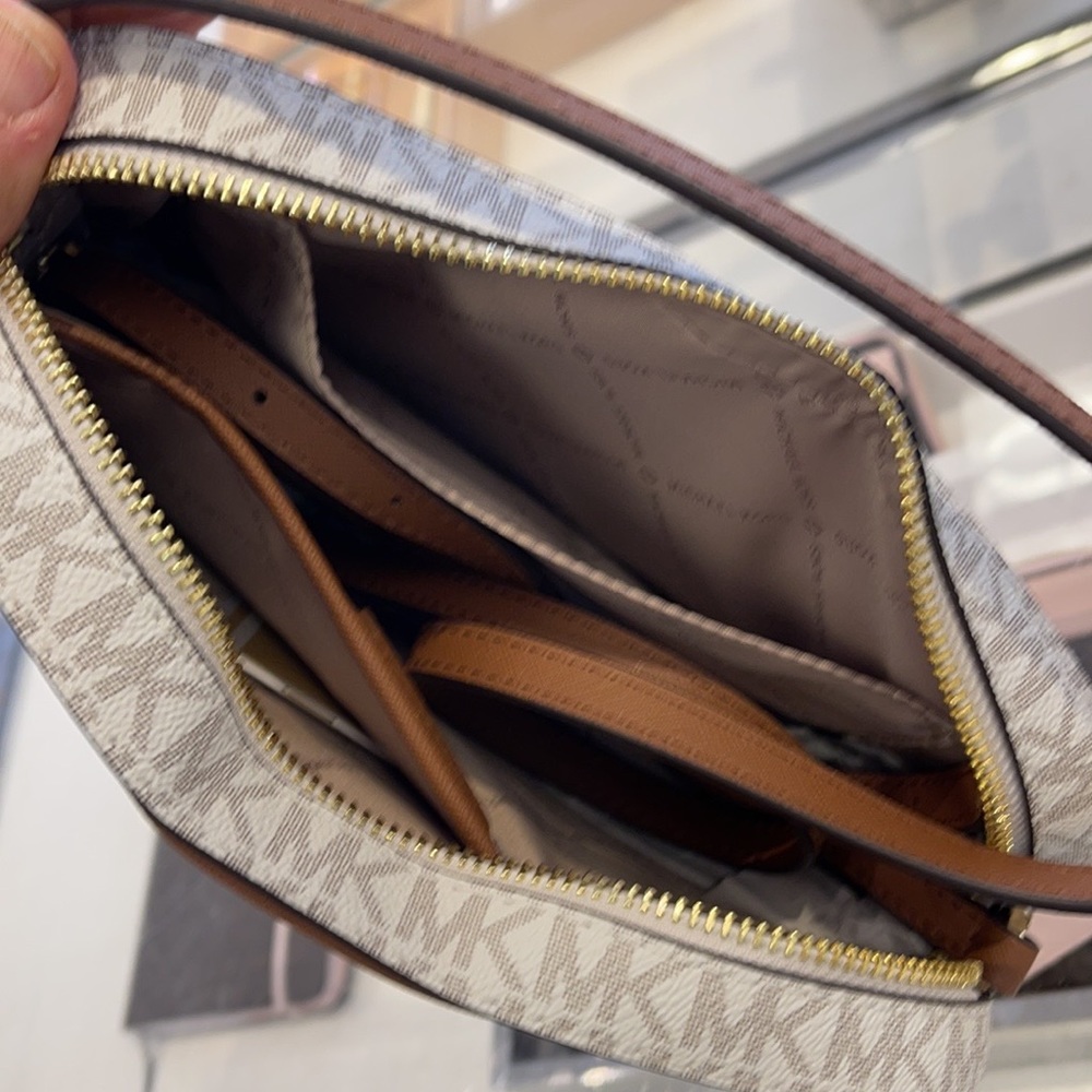 Michael Kors Jet Set Item Large East West Zip Chain MK Signature Crossbody Bag - Picture 7 of 15